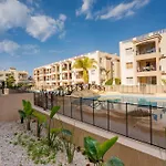 Royal Seacrest Luxe 2b Poolside Paphos