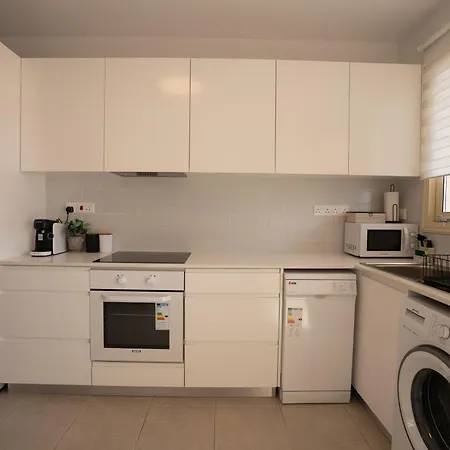 דירה Royal Seacrest Luxe 2b Poolside