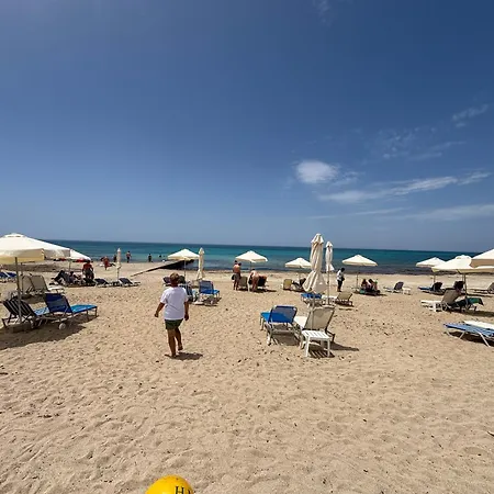 Royal Seacrest Luxe 2b Poolside