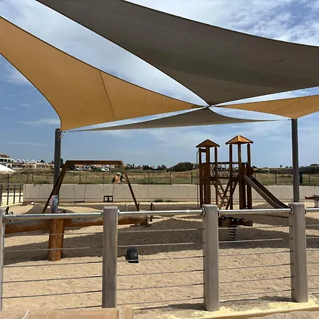 Royal Seacrest Luxe 2b Poolside * Paphos