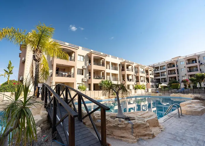 Royal Seacrest Luxe 2b Poolside *