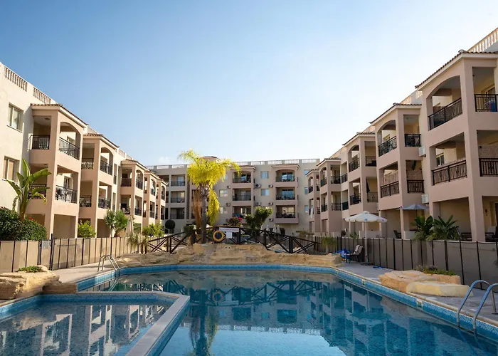 Royal Seacrest Luxe 2b Poolside Apartmán