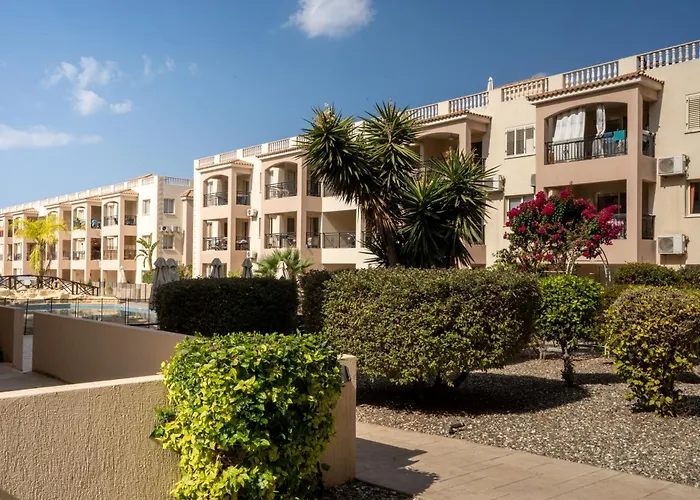 Royal Seacrest Luxe 2b Poolside Apartmán Paphos