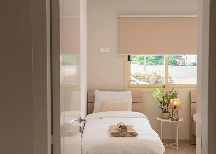 Apartmán Royal Seacrest Luxe 2b Poolside