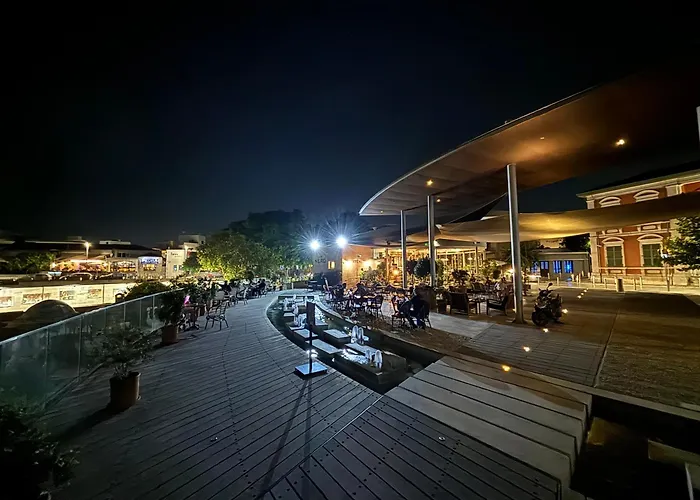 Royal Seacrest Luxe 2b Poolside Apartmán *