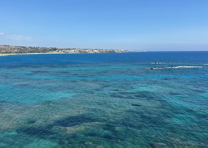 Lägenhet Royal Seacrest Luxe 2b Poolside Paphos